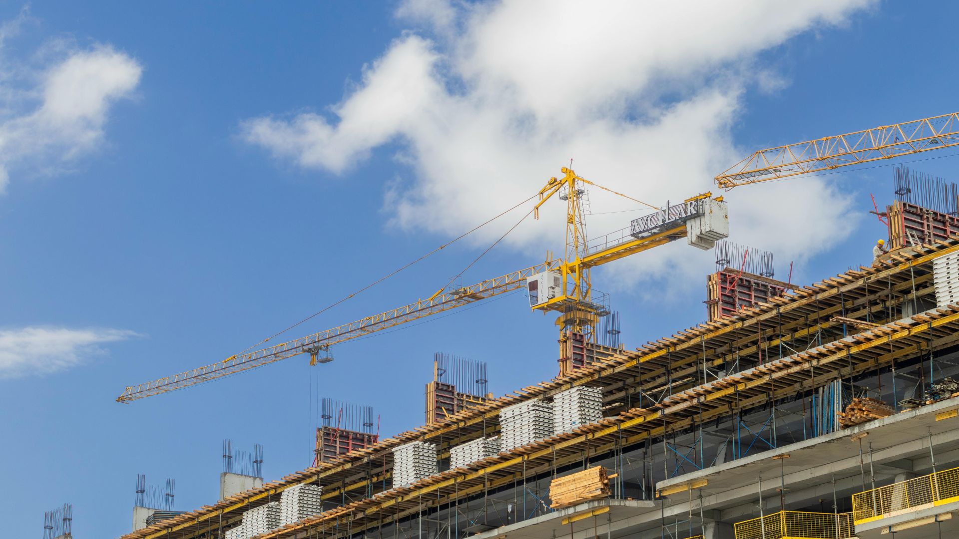 Effektiv mellanlagring i urbana byggprojekt